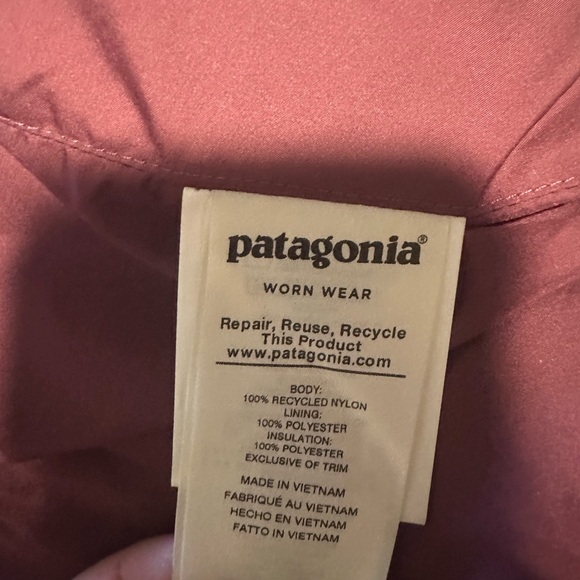 XL Patagonia Radalie Insulated Parka - Picture 8 of 8